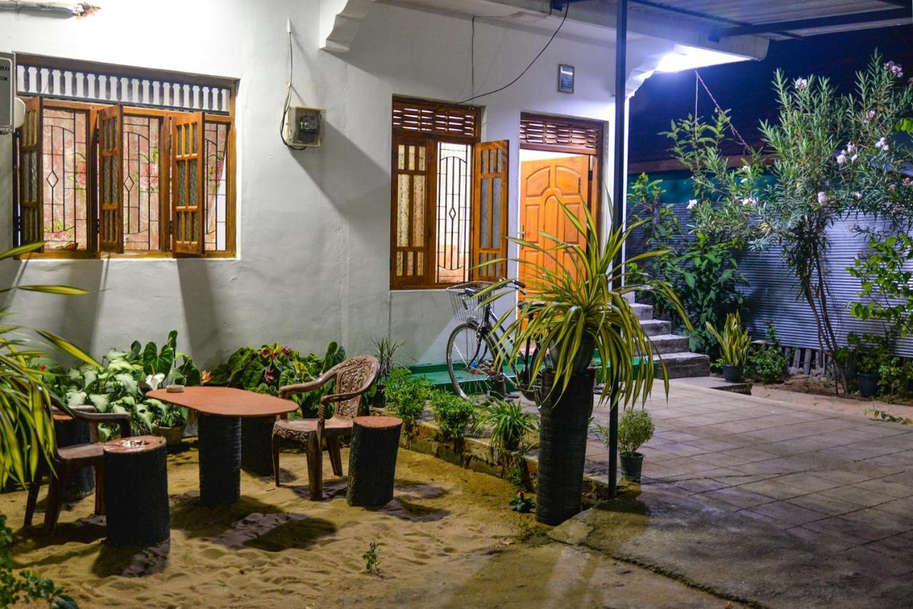 Juda Holiday Villa Batticaloa Extérieur photo